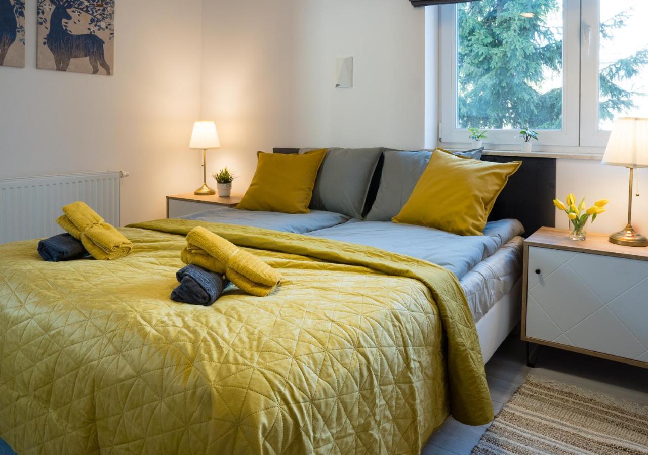 Apartament Sloneczny Kamienica Grochow With Free Parking Varsavia Esterno foto