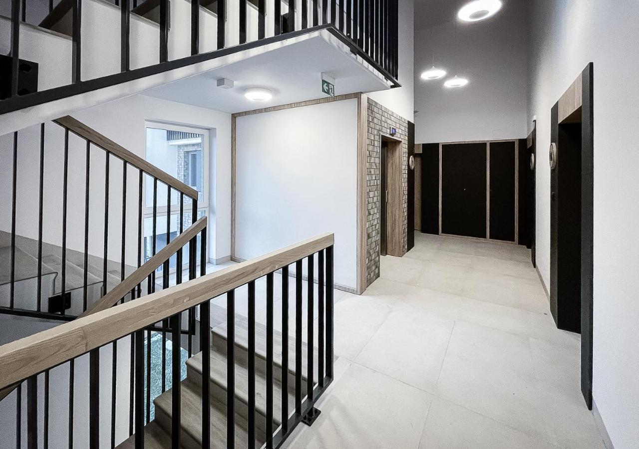 Apartament Sloneczny Kamienica Grochow With Free Parking Varsavia Esterno foto